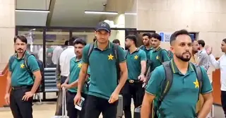 টি-টোয়েন্টি সিরিজ খেলতে ঢাকায় পাকিস্তান দলের একাংশ
